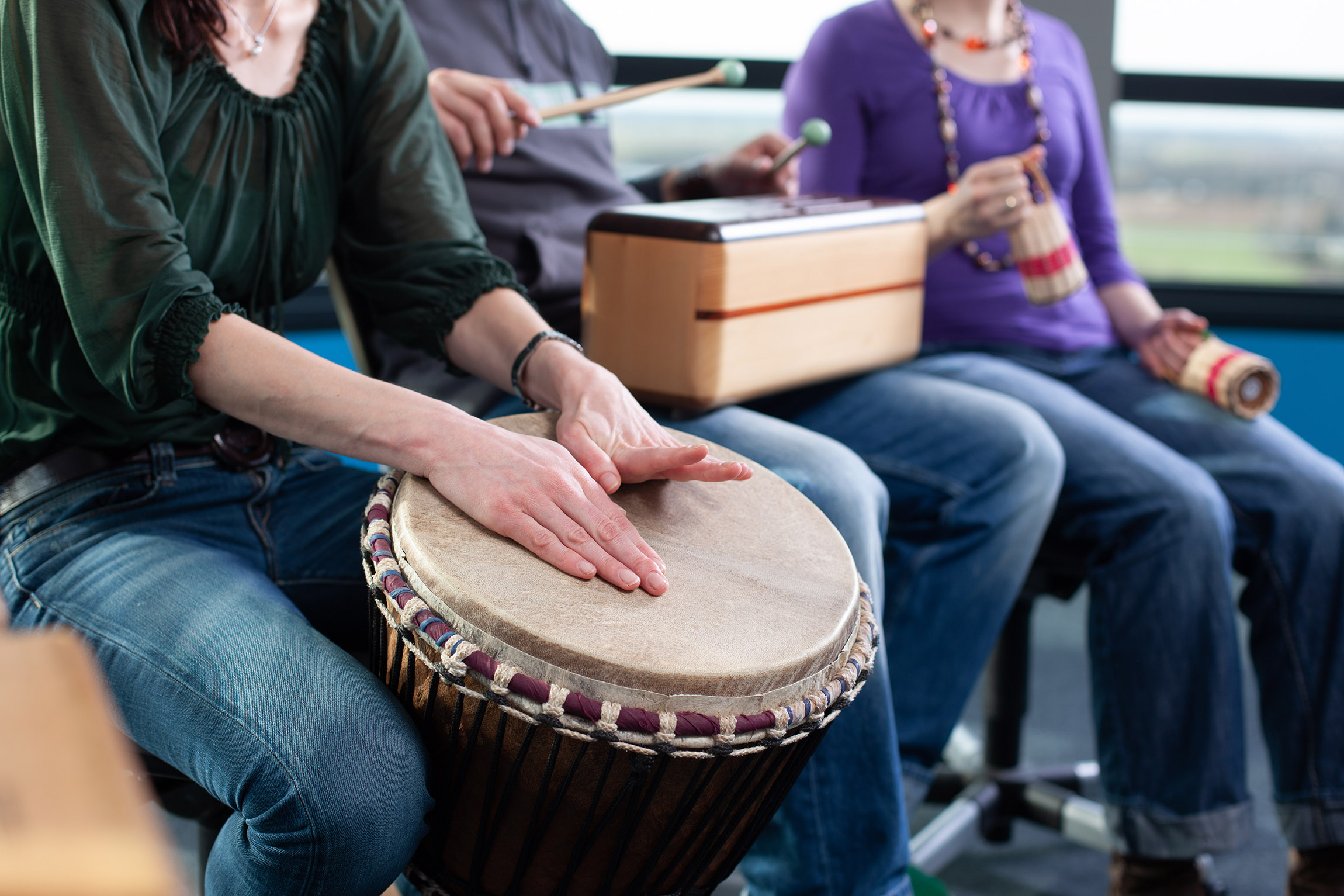 Musicoterapia, un valido aiuto per chi soffre di Alzheimer e demenza senile